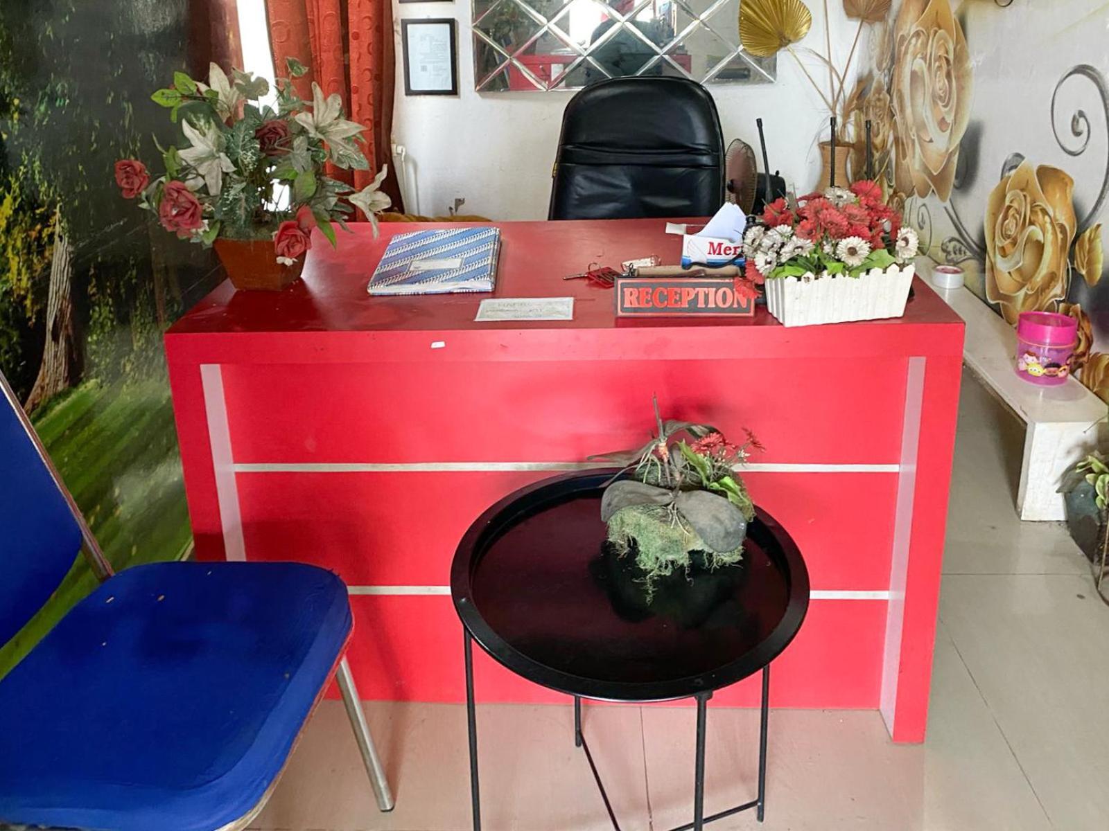 Reddoorz Near Pantai Idola Banyutowo Hotel D'Llala Pati Kültér fotó